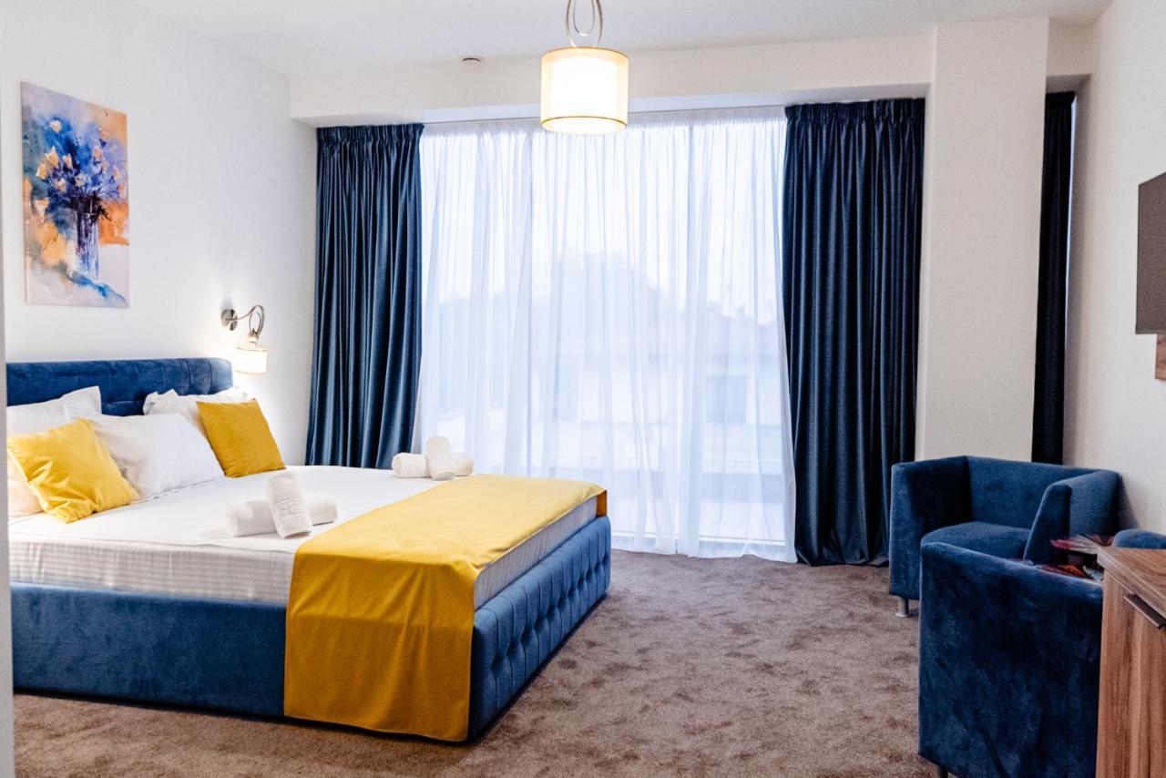 Raay Hotel Braila Bagian luar foto