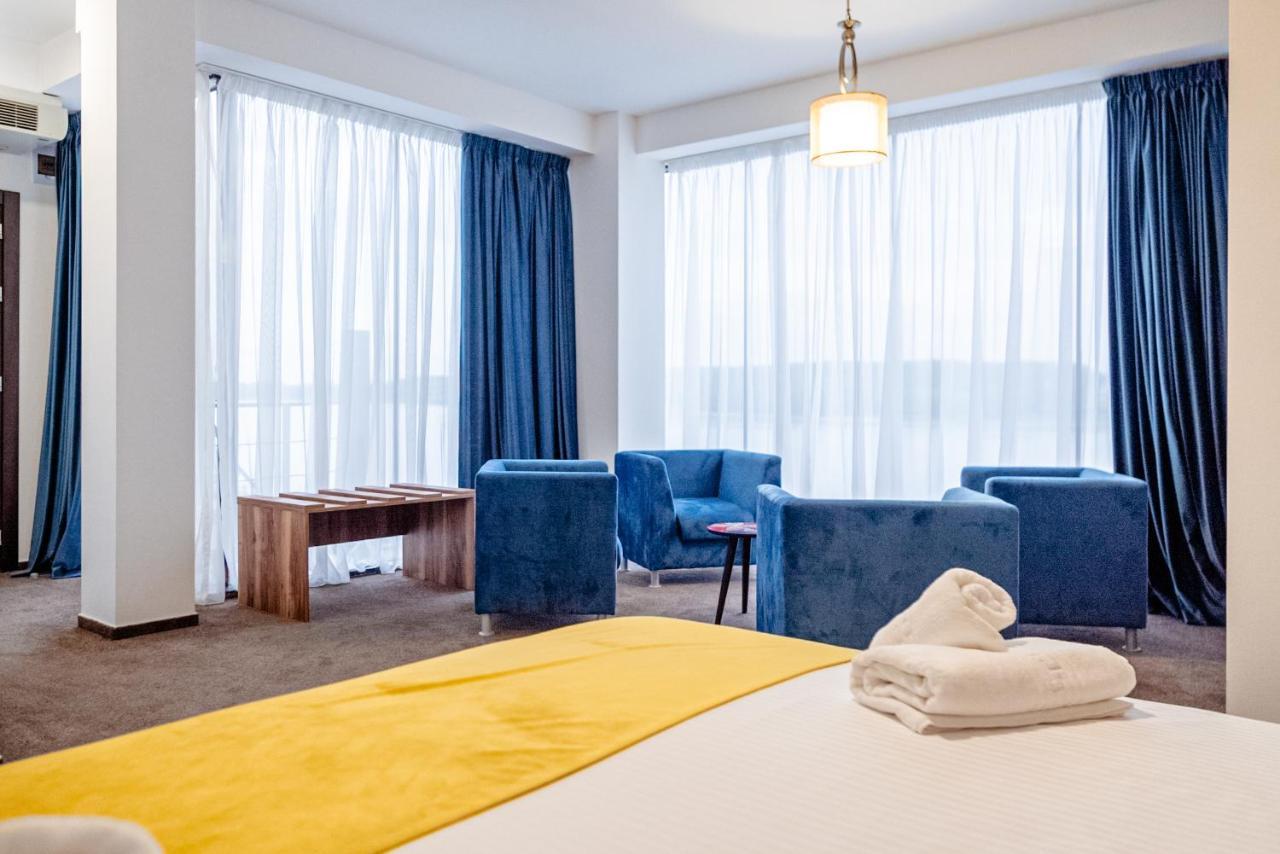 Raay Hotel Braila Bagian luar foto