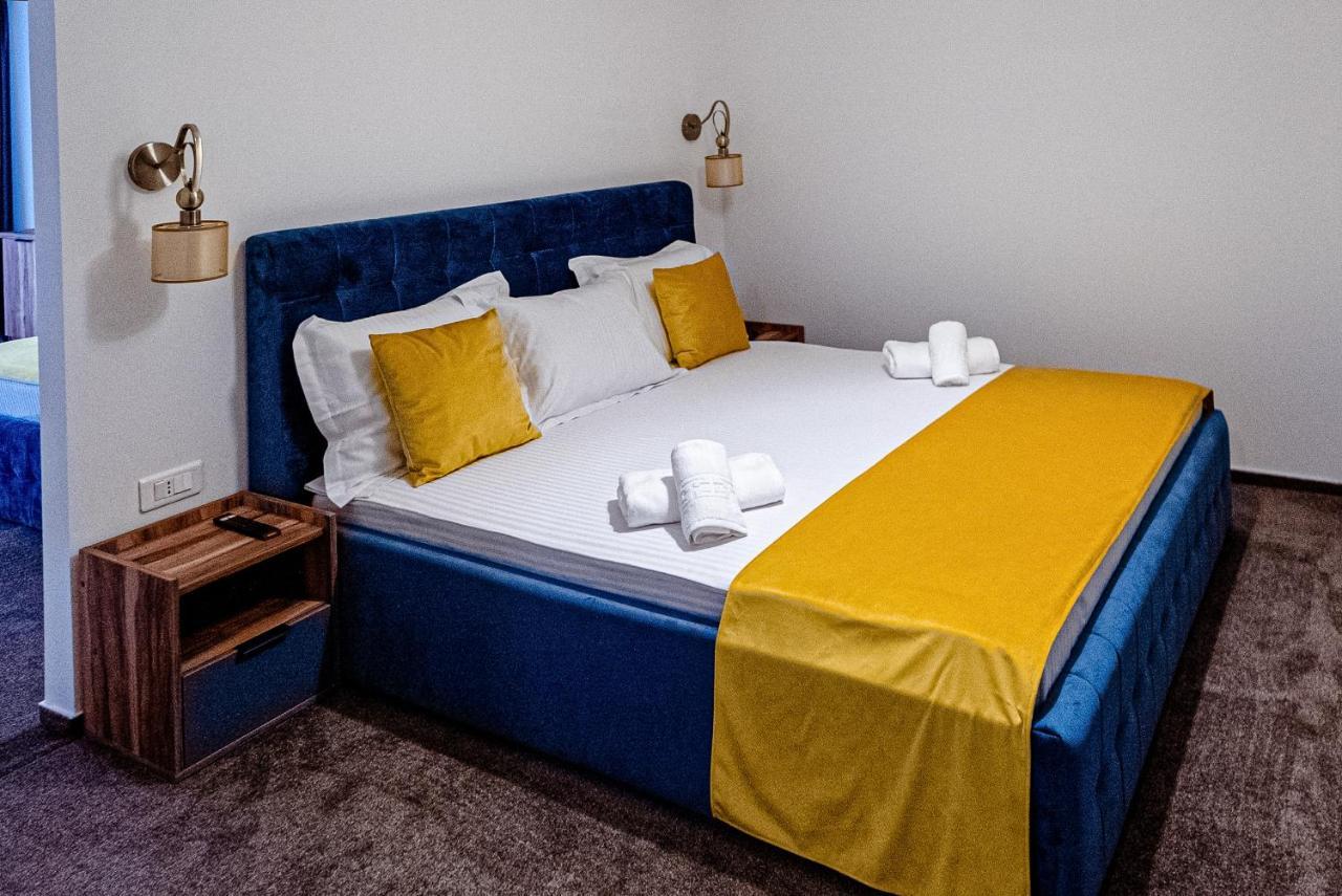 Raay Hotel Braila Bagian luar foto