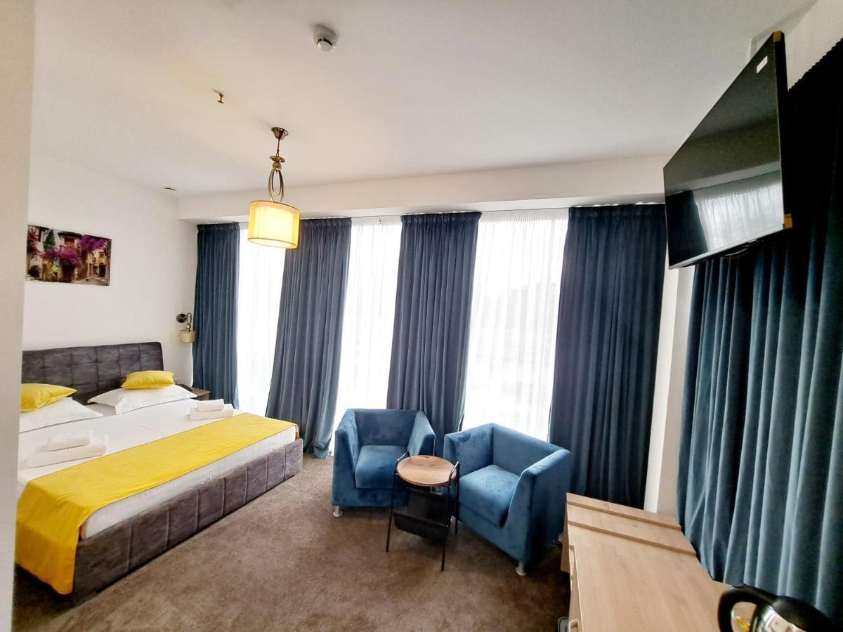 Raay Hotel Braila Bagian luar foto