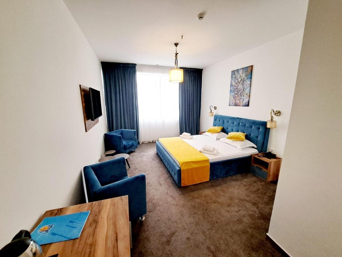 Raay Hotel Braila Bagian luar foto