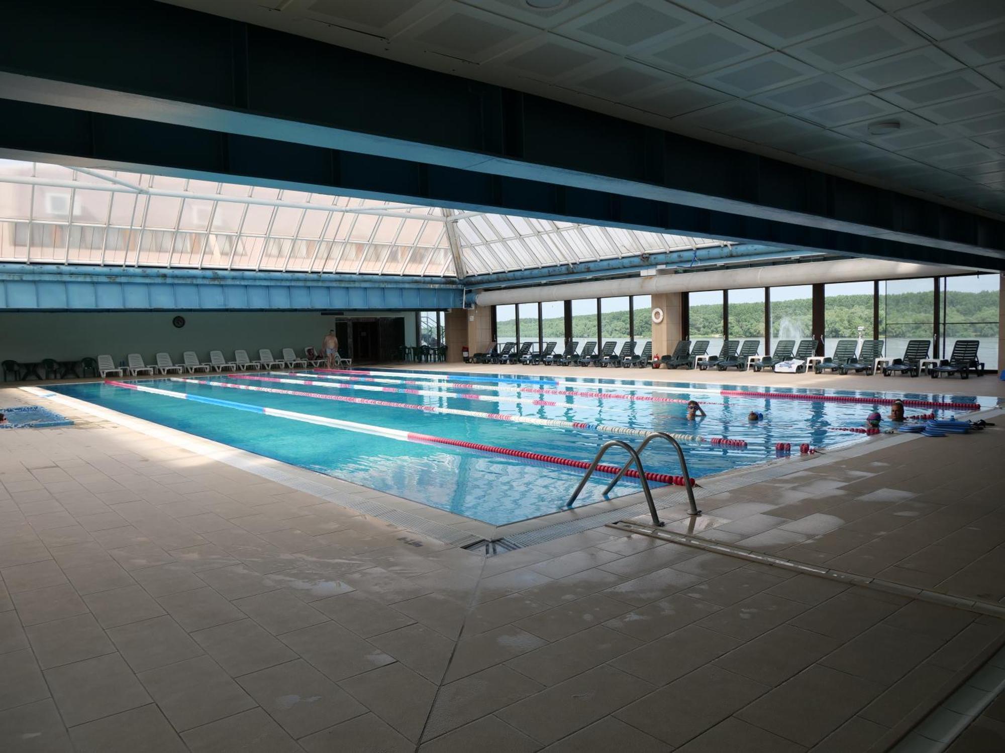 Raay Hotel Braila Bagian luar foto