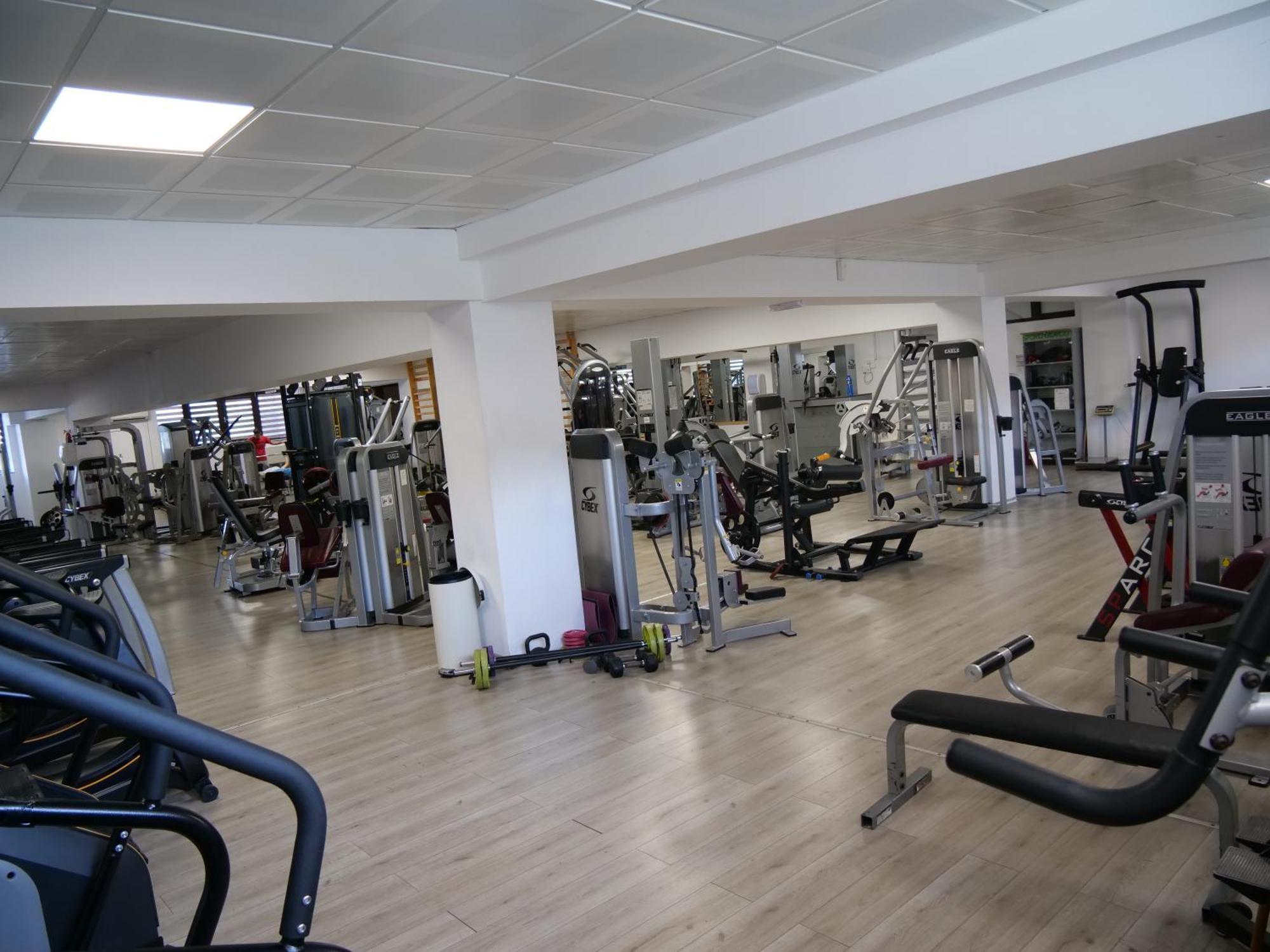 Raay Hotel Braila Bagian luar foto